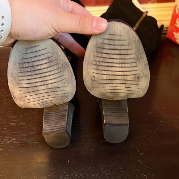 Chinese Laundry Backstreet Black Suede Tall Boots size 7 M - Picture 3 of 7